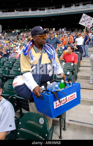 Beer vendor game hi-res stock photography and images - Alamy