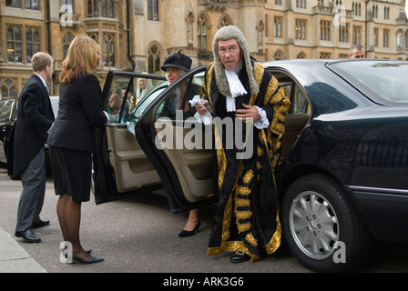 Lords Justices of Appeal Lord Chancellors Breakfast Judges arrive at Westminster Abbey for service then walk to House of Lords. London 2006 2000s UK Stock Photo