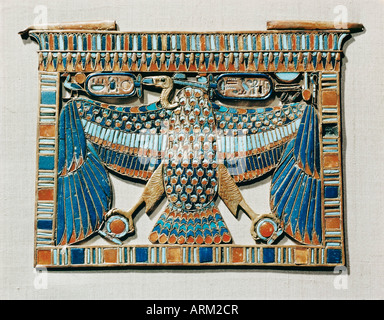 Pectoral decorated with the vulture of Upper Egypt, from the tomb of the pharaoh Tutankhamun Stock Photo