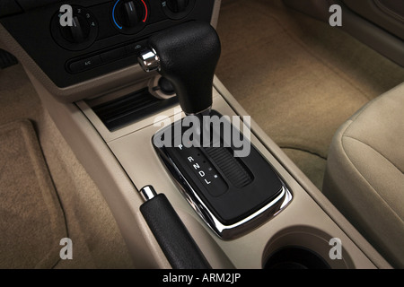 2008 ford fusion in white hi-res stock photography and images - Alamy