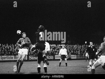 football, international junior match, 1967, Boekelberg Stadium in Moenchengladbach, Deutschland versus CSSR 3:1, scene of the match, f.l.t.r. a CSSR player, the CSSR keeper, a German player, the referee Stock Photo