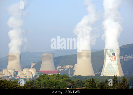 Cooling towers of the Cruas-Meysse nuclear power station, Ardeche, France. EDITORIAL USE ONY Stock Photo