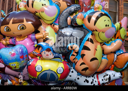 Cartoon Characters Balloons Stock Photo Alamy cartoon-characters-balloons-stock-photo-alamy