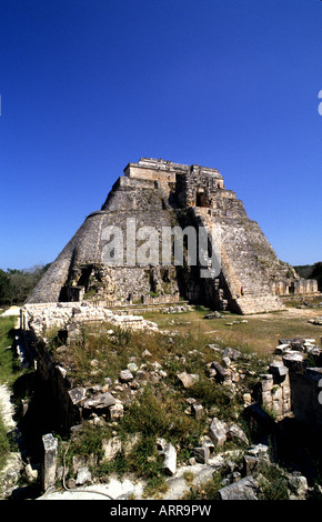 Mexico This is the pyramid of the Magician or Soothsayer at Uxmal Stock Photo