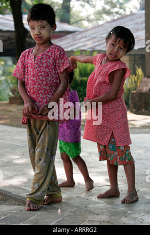 Burmese children. Bago. Myanmar Stock Photo - Alamy