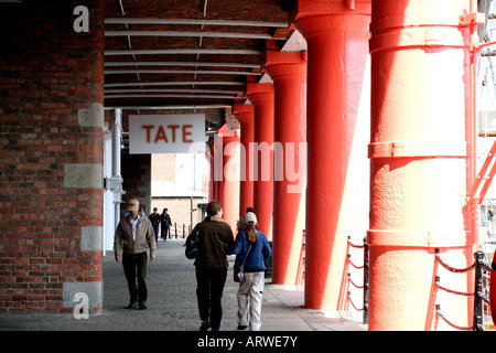 Approach to entrance to Tate Liverpool in Albert Dock Stock Photo