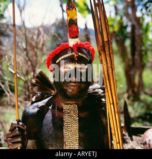 Dani tribesman dressed for mock battle Stock Photo