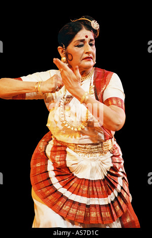 Indian Classical Dancer Kanak Rele performing a solo Mohiniattam Dance