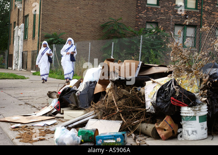 Sisters of the Missionaries of Charity at work in southwest Detroit Stock Photo