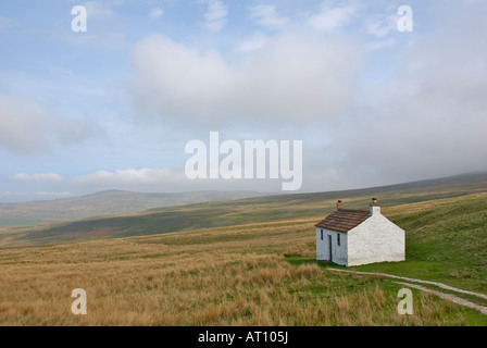 Tiny, isolated cottage on Hartside Moor, near Alston, North Pennines, Cumbria, UK Stock Photo
