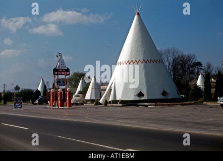 Wigwam Motel, Cave City, Kentucky, USA, c. 1955 Stock Photo