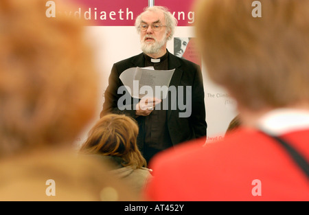 Archbishop of Canterbury Rowan Williams reading his poetry at The Guardian Hay Festival 2007 Hay on Wye Powys Wales UK EU Stock Photo