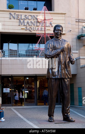 South Africa Sandton Johannesburg A statue of Nelson Mandela at Nelson Mandela square Stock Photo