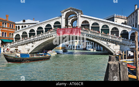 Rialto bridge in Venice, taly Stock Photo