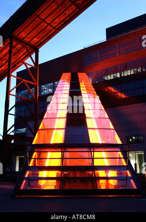 Unesco World heritage site, Zeche Zollverein. Exhibition halls in the former Kohlewaesche. Red lighted escalator Stock Photo