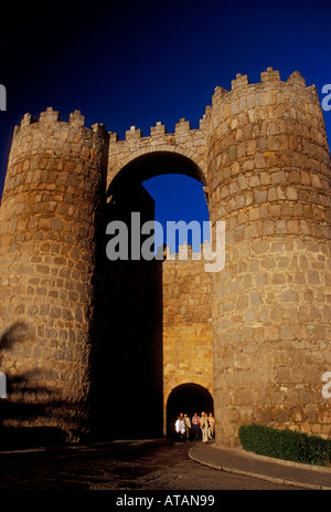 tourists, tour guide, guide, guided tour, Puerta San Vicente, San Vicente Gate, Medieval walled city, Avila, Avila Province, Castile and Leon, Spain Stock Photo