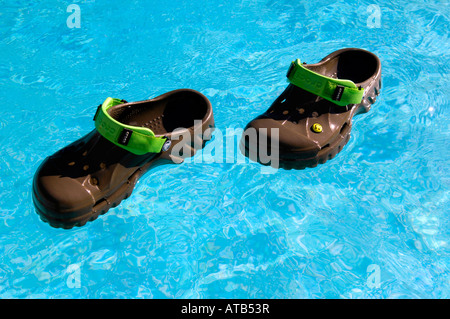 crocs chocolate lime offroad footwear swimming pool floating shoes ...