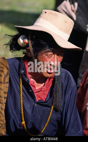 Khampa cowboy. Litang, Sichuan, China Stock Photo