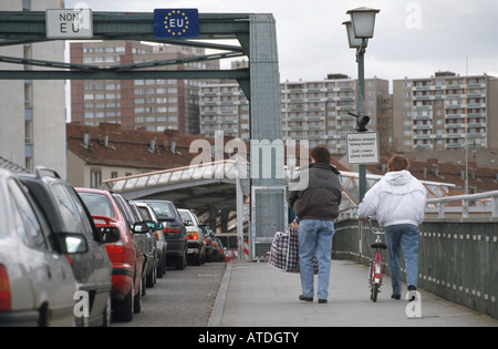 A car queue on a bridge at the German-Polish border in Frankfurt on the Oder Stock Photo