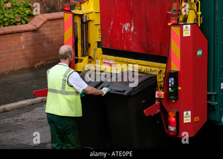 refuse collection using the wheelie bin scheme Stock Photo
