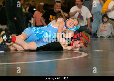 2 women wrestling Stock Photo - Alamy