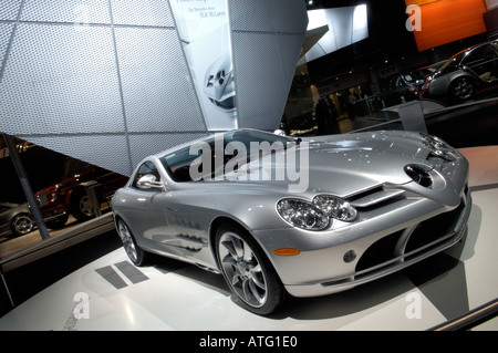 2005 Mercedes SLR McLaren at the North American International Auto Show 2005 Stock Photo