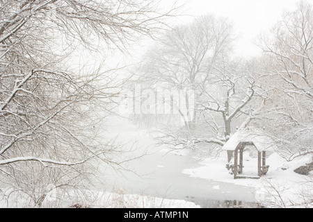 A gazebo in the snow, Central Park, New York Stock Photo - Alamy