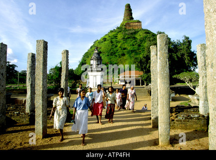 Sri Lanka Anuradhapura the Abhayagiri Dagoba sri Lankan tourists Stock Photo