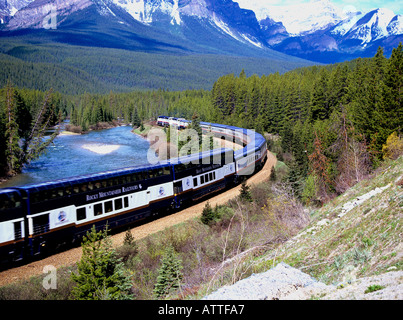 BANFF NATIONAL PARK ALBERTA CANADA June The Rocky Mountaineer train  Morant's Curve on the Bow Valley Parkway Stock Photo