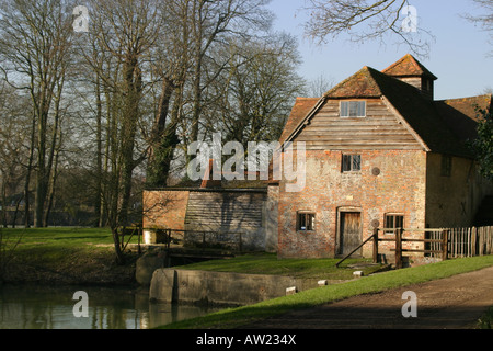 Mapledurham watermill in Oxfordshire on the banks of the River Thames or Isis Stock Photo