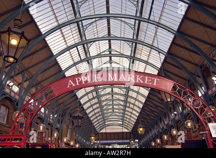 The Apple Market, Covent Garden, London Stock Photo