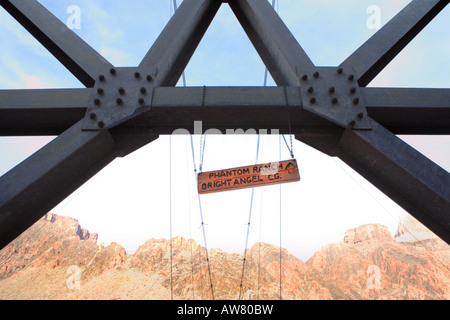 SUSPENSION BRIDGE AKA SILVER BRIDGE OVER COLORADO RIVER AT THE END OF RIVER TRAIL NEAR BRIGHT ANGEL CAMPGROUNG AND PHANTOM RANCH Stock Photo