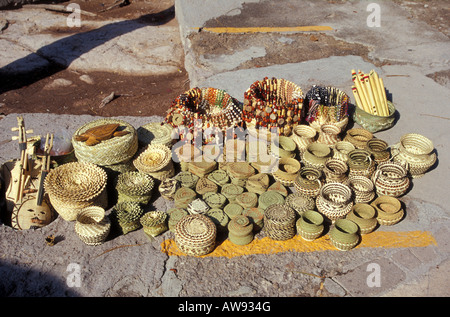 Pine needle baskets and other Tarahumara Indian handicrafts for sale at the Divisadero lookout, Copper Canyon, Chihuahua, Mexico Stock Photo
