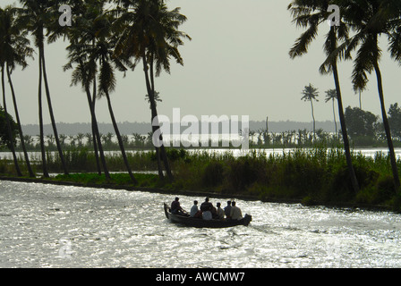 R BLOCK NEAR THE BACKWATERS OF ALLEPPEY Stock Photo