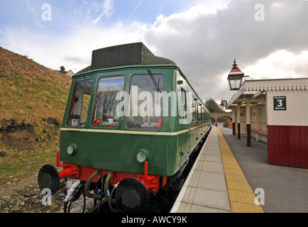 diesel train at Ecclesbourne valley railway in Wirksworth Peak District ...