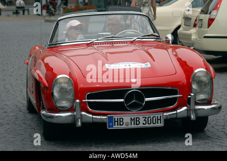 Mercedes 300 SL, vintage car rally, 2000 Km through Germany, Schwaebisch Gmuend, Baden Wuerttemberg, Germany, Europe Stock Photo