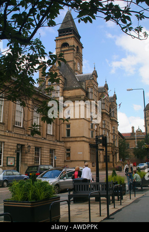 The Town Hall and Wakefield Museum Wakefield City Centre West Yorkshire UK Stock Photo
