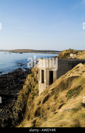 dh  LAMB HOLM ORKNEY Coastal denfence gun emplacements guarding Churchill barriers military defence coast scapa flow world war 2 Stock Photo