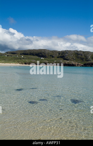 dh  OLDSHOREMORE BAY SUTHERLAND Sea white sands bay shore Northwest Sutherland coast clean Stock Photo