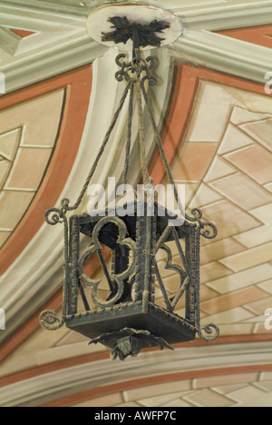 dh  ITALIAN CHAPEL ORKNEY Wartime bully beef can lantern Prisoner of war Nissen hut church Stock Photo