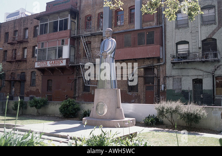 USA, California, San Francisco, Chinatown, St Mary's Square, stainless-steel and rose granite statue of Dr. Sun Yat-sen, Stock Photo