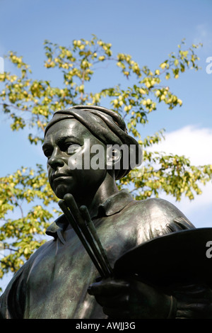 Statue of William Hogarth on Chiswick High Road, Chiswick, London Stock Photo