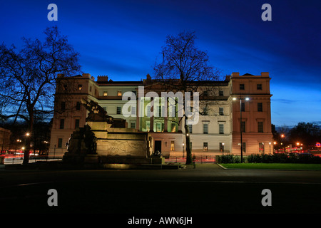 Royal Artillery Memorial next to Wellington Arch, London, UK Stock Photo