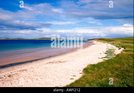 dh Sands of Mussetter EDAY ORKNEY White sandy beach Fersness Bay sand beaches remote faraway quiet empty tranquil nobody uk island remoteness Stock Photo