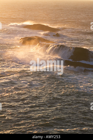 dh Bo Skerry YESNABY ORKNEY Waves breaking over rocks spray crash sea storm wave close up rock water splash shore Stock Photo