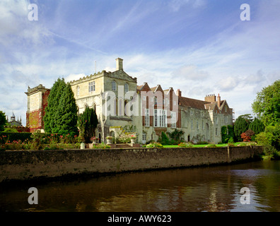 Bishopthorpe Palace the official home of the Archbishop of York on the River Ouse near the City of York England UK Stock Photo