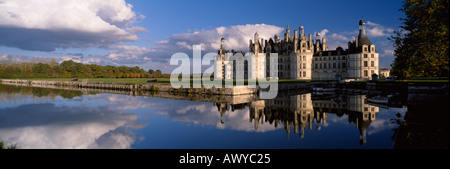 FRANCE CHATEAU DE CHAMBORD VIEWED OVER MOAT LOIRE VALLEY