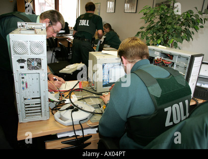 Tariff raid in a Polish temporary employment agency, Germany Stock Photo