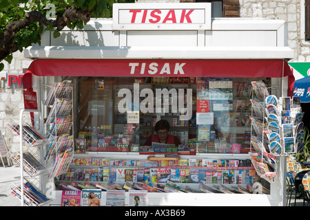 Tobacco and Newspaper Kiosk, Makarska, Makarska Riviera, Dalmatian Coast, Croatia Stock Photo