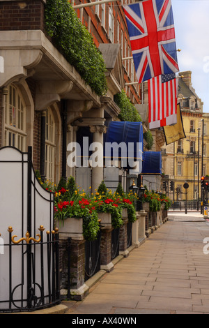 LONDON, UK - MARCH 16, 2008:  Exterior view of the Goring Hotel in Beeston Place, Belgravia Stock Photo